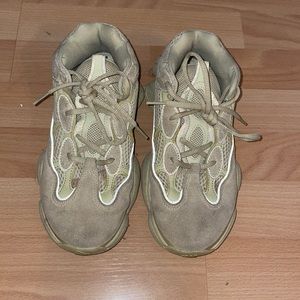Yeezy 500 super moon yellow